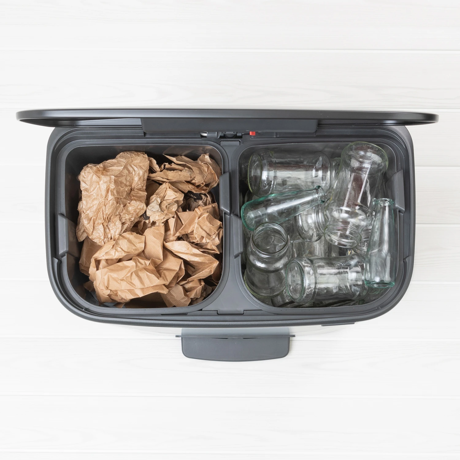 Brabantia Bo Touch Bin Pedaalemmer 2x30 L 4 Brabantia Bo Touch Bin Pedaalemmer 2x30 L - Afbeelding 2