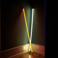 Hay Neon Tube LED-lamp 150 Cm 13 Hay Neon Tube LED-lamp 150 Cm -Woonwinkel Neon tube miljo 2 f4c49b57de
