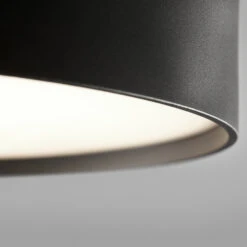Surface 300 Plafonnière -Woonwinkel Surface 300 plafond black detalj 208c348ffa